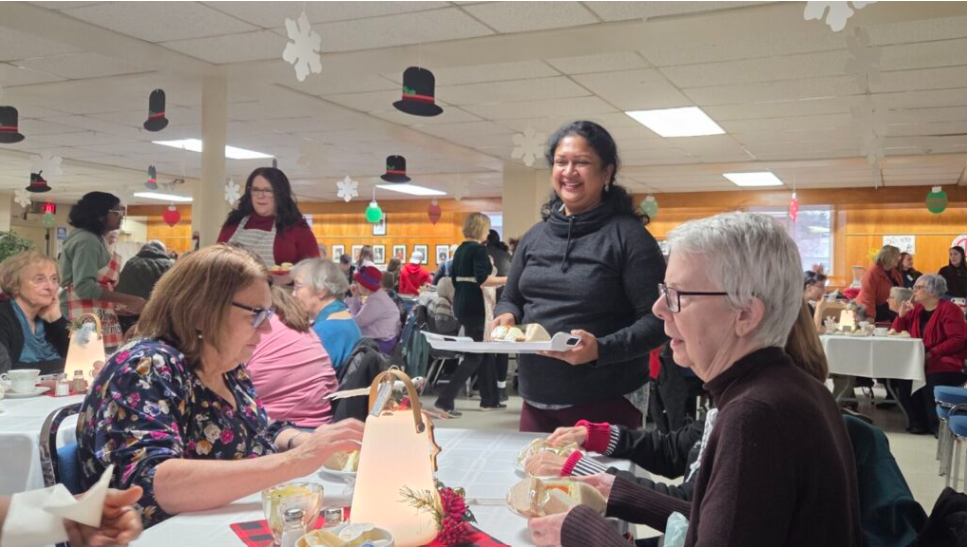 Hundreds drawn to Pro-Cathedral Christmas Bazaar & Tea