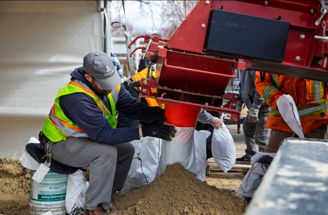 Sandbag Stations Remain Open