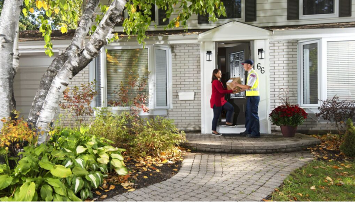 Canada Post to resume limited service as CUPW shifts to rotating strikes Oct. 11