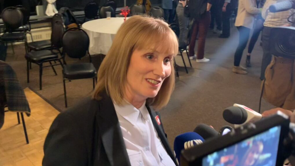 Petition calling for Independent Military Honours Review Board presented to Parliament