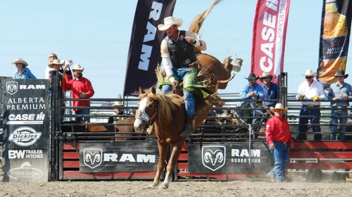 Weekend fun includes Smoke ‘N’ Spurs and Powassan Fall Fair